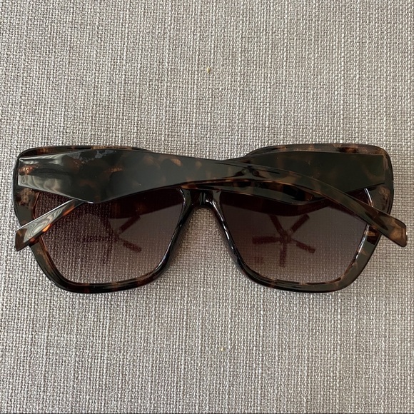 Tortoise Sunglasses - Picture 2 of 5